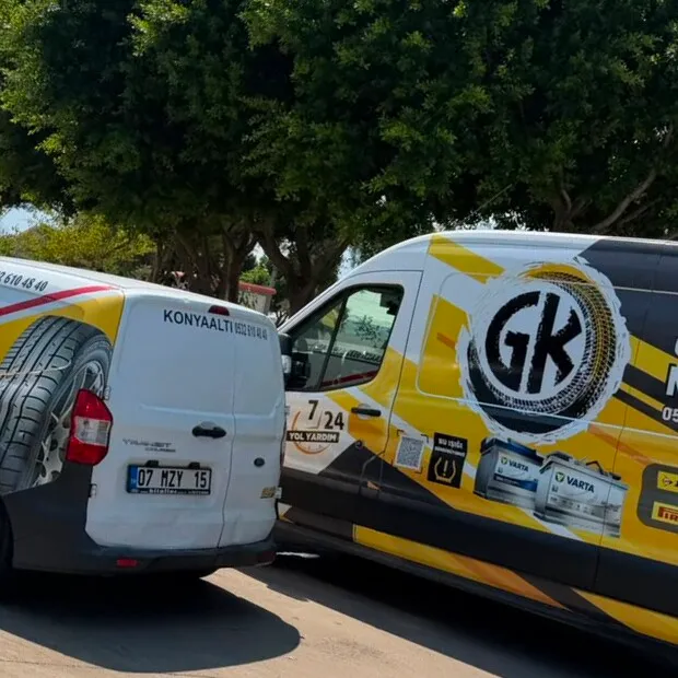 GK logolu mobil lastik servis minibüsü